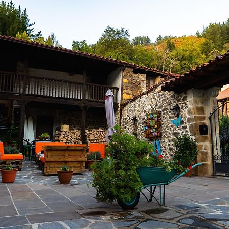 Posada Villa Matilde Cillorigo de Liebana Екстер'єр фото