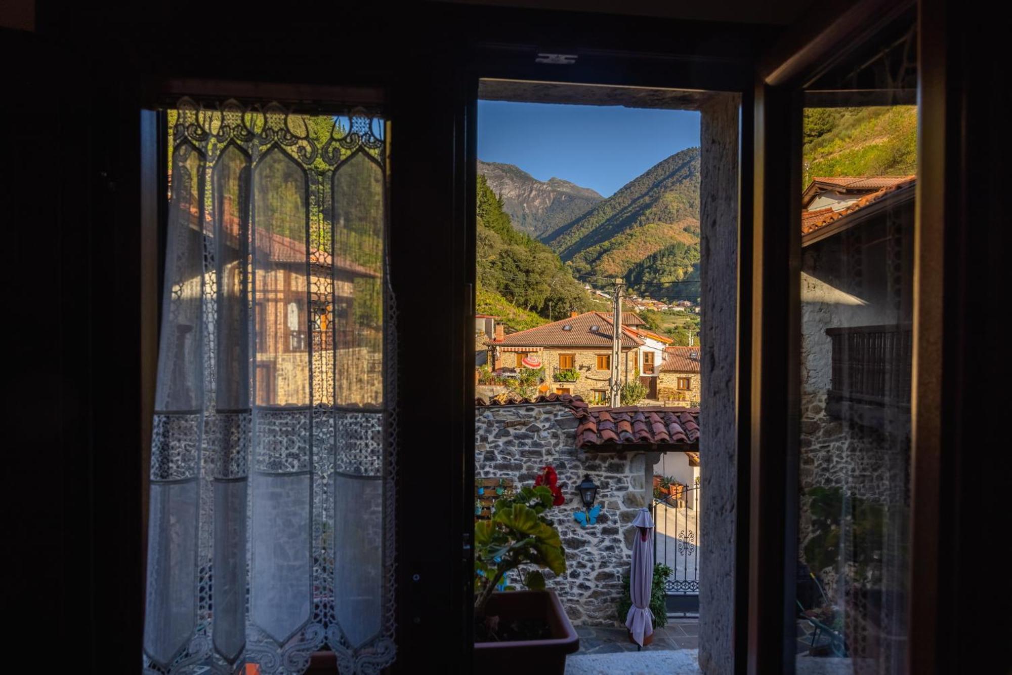 Posada Villa Matilde Cillorigo de Liebana Екстер'єр фото